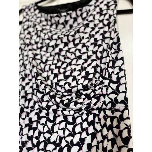 EUC Women's Ann Taylor Factory Dress Size 6 Black White Sleeveless - Picture 8 of 8